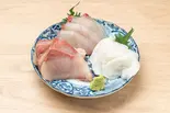 お刺身3点盛り合わせ Assorted Sashimi 3 kinds（大衆海鮮 団）