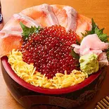 寿司屋が作るサーモンといくらの親子丼 Salmon & Salmon Roe Rice Bowl(THE 三友 KITCHEN)