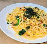 ベーコンと菜の花とキノコ（《パスタ屋》delizioso-デリツィオーゾ）