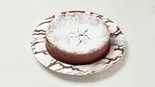 ガトーショコラ6号サイズホールケーキ Gateau Chocolat - 18cm Size Whole Cake（王様とストロベリー）