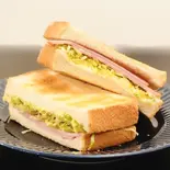 ハムキャベツトーストサンド（がじゅまる）