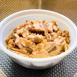 チキン丼（メイハーネ オゼリ）