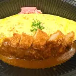 ★人気No.5★デミカツオムライス（金の羽根たまご）