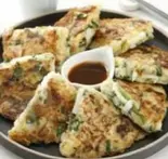 海鮮イカチヂミ【チヂミのタレ】（【大阪名物 揚げたこ焼き・イカ焼き】粉もん屋 清水店）