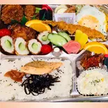デラックス弁当(ゴールデン酒場SANGO-YA)