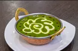 ほうれん草チキンカレー（THAMEL BAZZAR）