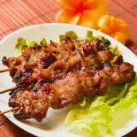 当店人気豚肉の柔らか串焼き(3本セット)（エカマイ屋台）