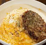 炙りチーズクリームオムライス＆特製ハンバーグ（とろとろオムライスのオムタマ亭 福岡早良店）