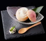 まるごとピーチアイス（薬膳しゃぶしゃぶ 小尾羊 銀座店）