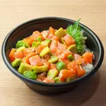 サーモンアボカド丼(レギュラーサイズ)（【元祖】でか盛り海鮮問屋 すすきの店）