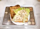 シャキシャキレタスとサラダチキンのホットサンド（ホットサンドキング）
