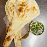 ナンおかわりセット Double naan set(エス タージマハル エベレスト 尼崎店)
