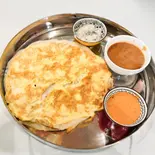 Egg Uttapam エッグウタパム(Madhuram Vilas)
