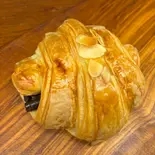 発酵バタークロワッサンショコラ(hitotema)
