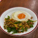 ガパオライス（インド料理ラリグラス新所沢店）
