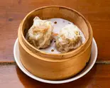 ジャンボ黒豚焼売(2ケ) Jumbo Kurobuta Pork Shumai Dumplings (2)(刀削麺の王様 茅場町店)