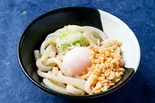 さぬき 温玉冷やしうどん（さぬきうどん・どんぶり 博好 西新店）