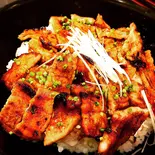 富士桜ポークの炭火焼豚丼(天野精肉店直営 甲州天山)