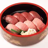 本マグロ寿司(THE 三友 KITCHEN)