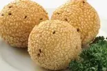 ゴマ団子(3個)（黄鶴楼 餃子酒場）