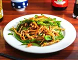 チンジャオロース Chinese-Style Stir-fried Green Peppers and Meat（関内景記）