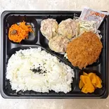 メンチカツ&焼売弁当(WAHAHA)