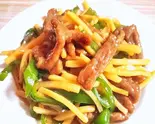 ピーマンと牛肉の千切り炒め【青椒牛肉丝】(中華料理 聚楽園)