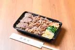 大人気！焼しゃぶカルビ＆ディープなロース弁当（焼肉慶楽苑長原本店）