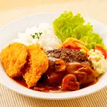 ハンバーグセット&チキンカツ 【深夜】(ハンバーグとチキンカツレツ 駒込 八番館)