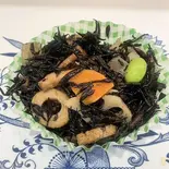 五目ひじき 100g（喜家♡丼丸♡【手作り総菜弁当キヤ】）