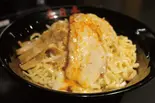 鳥豚(とりとん) 並盛り Chicken ＆ Pork (Medium)（油そば春日亭錦糸町店）