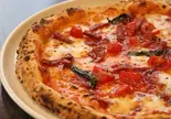 2種類サラミトマトチーズピザ(辛口サラミ使用)（TAVETALINA）
