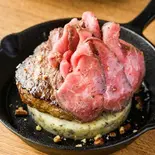 【当店人気No.1】トリュフ香るマッシュポテトと道産ローストビーフハンバーグ（MASUYA MEAT＆CRAFT BEER）