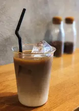 アイスカフェオレ（CAFE ＆ BAKE ARCA）
