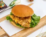 カラチキンハンバーガー(脆皮鷄排堡)（沐可提タピオカ）
