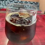 名水で本格的に挽く！ドリップアイスコーヒー（BB’s Cafe）