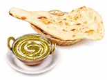 ほうれん草チキンナンセット / Sag Chicken Curry Naan Set(インド&タイ料理新所沢店)