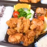 竜田揚げ弁当（SALON AKARI）