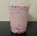 ストロベリーミルクナタデココ(たこやき くらうん)