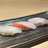 白身3種お任せ握り【各1貫】（阿部寿司 広尾本店）