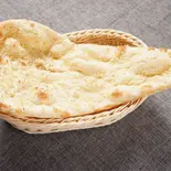 ガーリックナン Garlic Nan（Indian Restaurant BAWARCHI 多磨店）