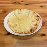 チーズナン/Cheese Nan（インドレストランサムジャナ）