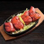 チキンティッカ4p【Chicken Tikka】（アジアンレストラン＆バー タンドリーキング）