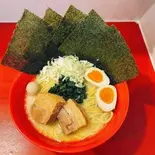 赤盛りラーメン（横浜家系ラーメン赤家田無店）