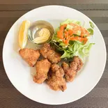 鶏もも肉のからあげ(karaage) 5pc.（Royal Curry House）
