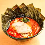 のり増し旨辛ラーメン Spicy tonkotsu  ramen with + seaweed（らーめん一二三家(和田町一二三家製麺)）