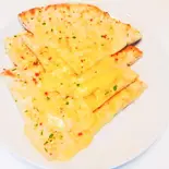 ガーリックチーズナン Garlic cheese nan（インドアジアンレストランバガィチャ）