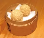 ごま団子(2個)（大阪王将 JR尼崎南店）