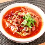 牛肉と牛ハチノスの激辛四川風煮込み（東北 餃子）