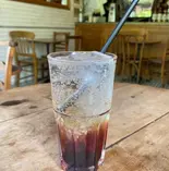 自家製クラフトチェリーコーラ Homemade Craft Cherry Cola(BurgerMania白金高輪店)